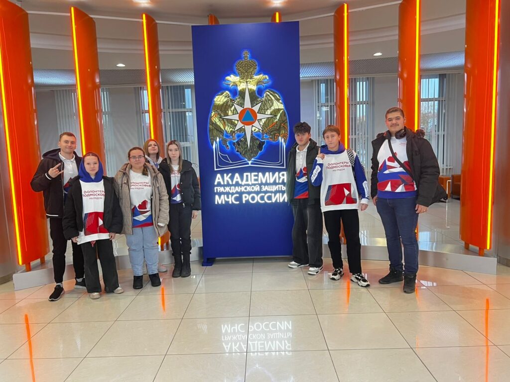 В Академии гражданской защиты МЧС России: студенты примерили на себя профессию спасателя!